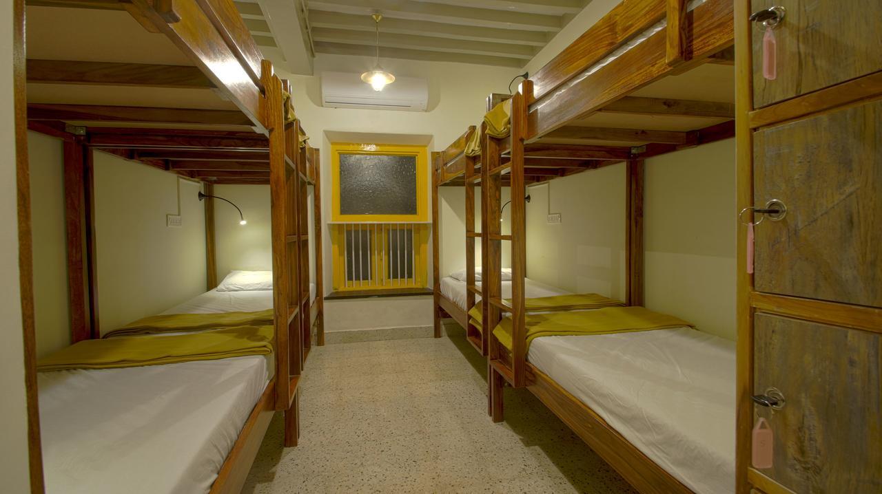 Horn Ok Please Hostal *