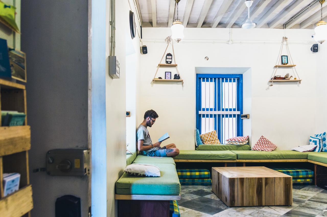 Horn Ok Please Hostal *